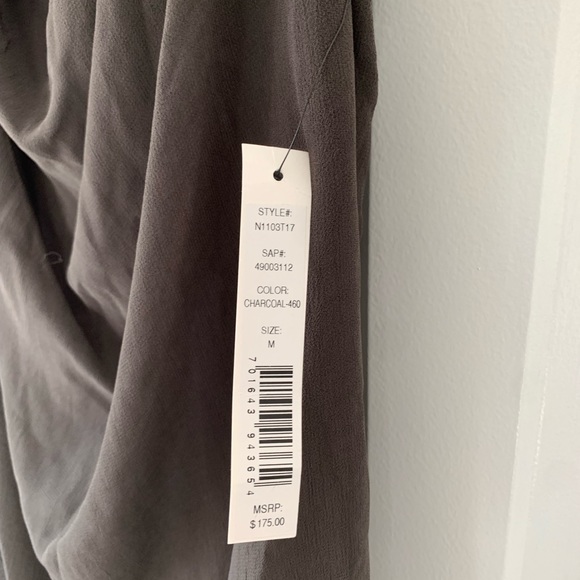 Robbi & Nikki Blouse - Picture 4 of 5